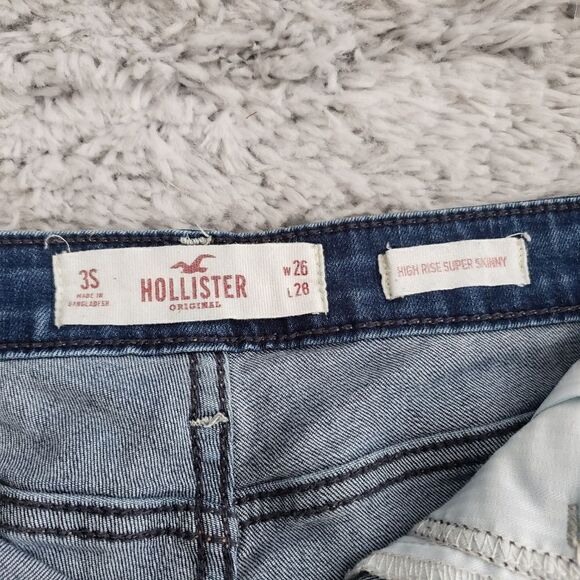 HOLLISTER High Rise Super Skinny Raw Hem Denim Shorts - Picture 6 of 8